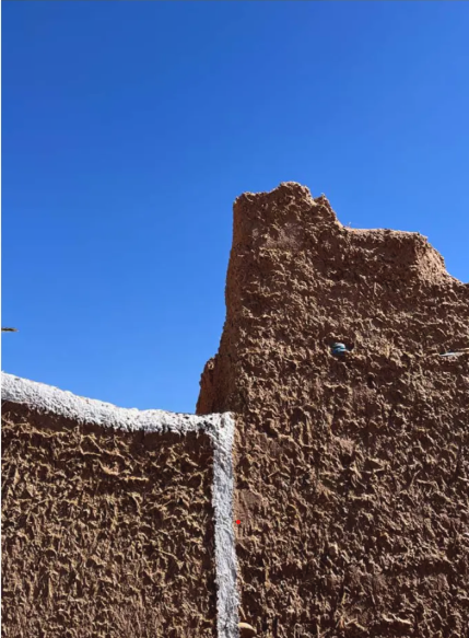 Exposición fotográfica "M'Hamid un oasis de tradición constructiva en barro" de Hugo Candeias Afonso y Franciso Javier Castilla Pascual Foto de Exposición fotográfica "M'Hamid un oasis de tradición constructiva en barro" de Hugo Candeias Afonso y Franciso Javier Castilla Pascual