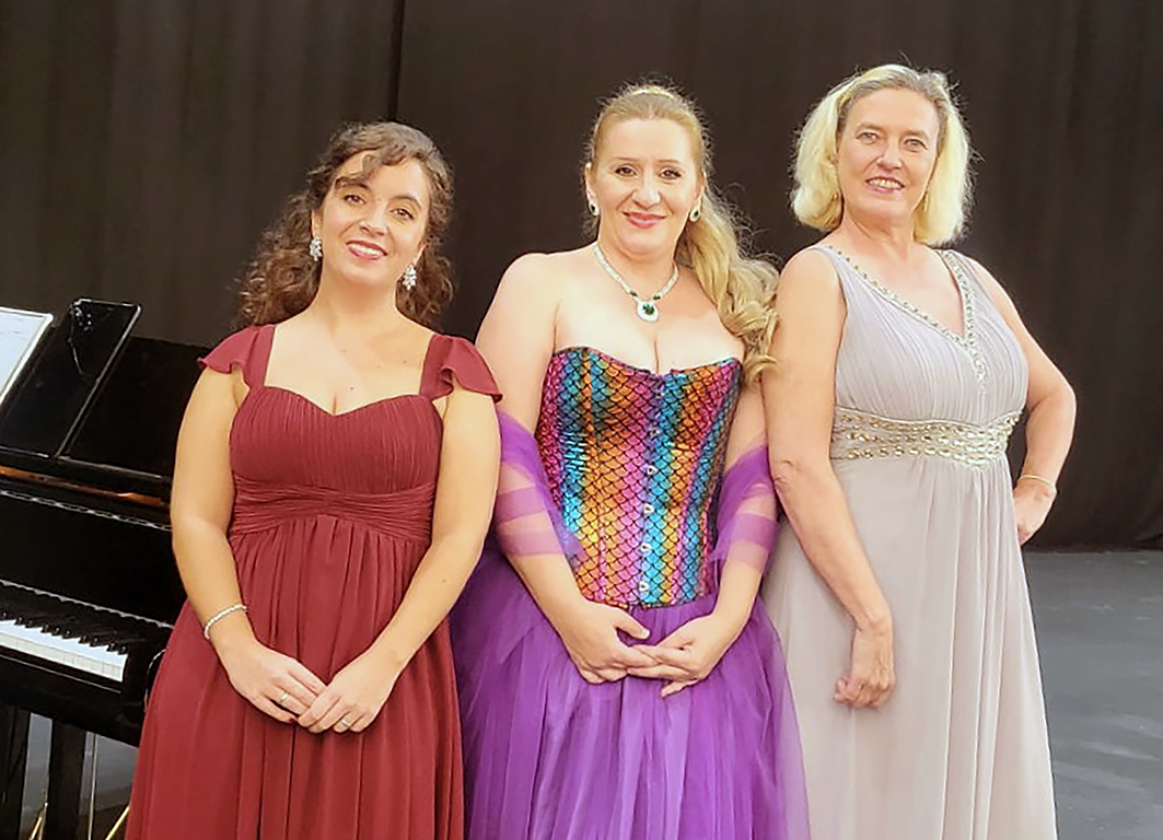 Ópera con nombre de mujer Ópera con nombre de mujer, de Camerata Lírica