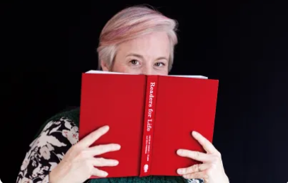 Cuentacuentos en inglés "Relatos para oídos curiosos" Lisa Jane