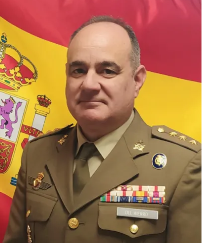 Conferencia_Hombre_Guerra