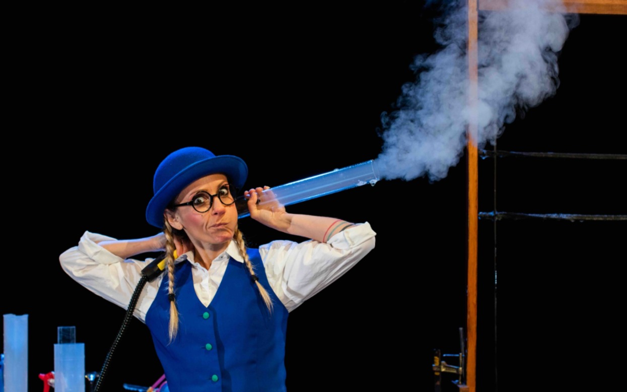 Foto de Doble burbuja. Compañía 7 Burbujas