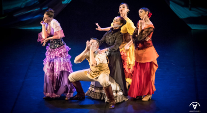 Ballet cómico con toques de la comedia del arte, inspirado en la obra ori-ginal “La Zapatera Prodigiosa”, con un enfoque innovador, del que vas a disfrutar.