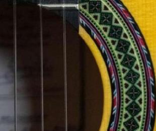 Música y poesía", interpretado por el grupo Cuerda Viva