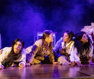 Foto de Las 13 Rosas. Compañía Artística Estíbaliz Núñez