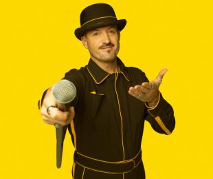 Palabras Mayores, Alex Odoogherty