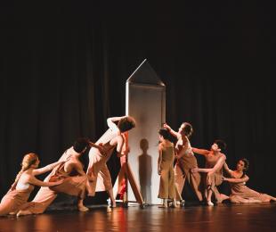 Foto de AMARE de Cía. Ismael Olivas