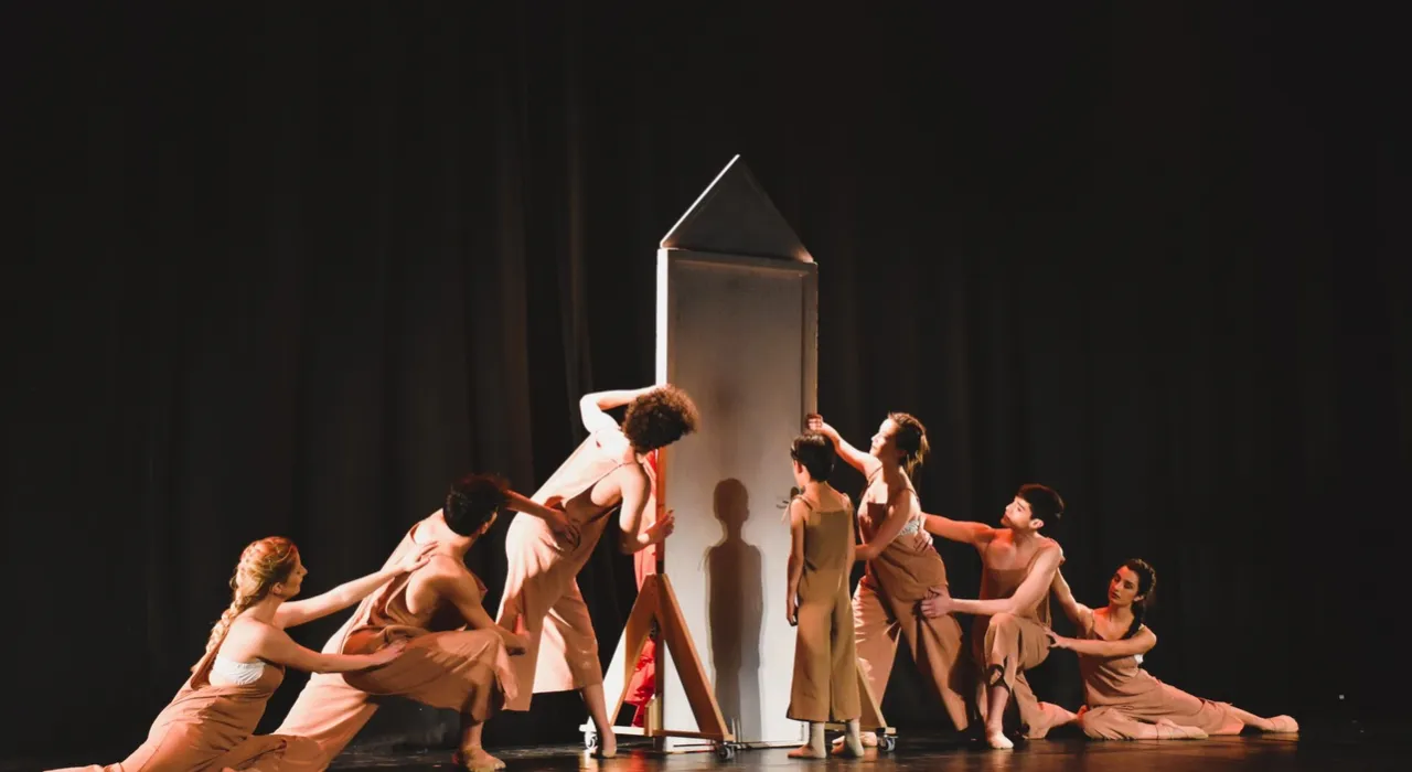 Foto de AMARE de Cía. Ismael Olivas