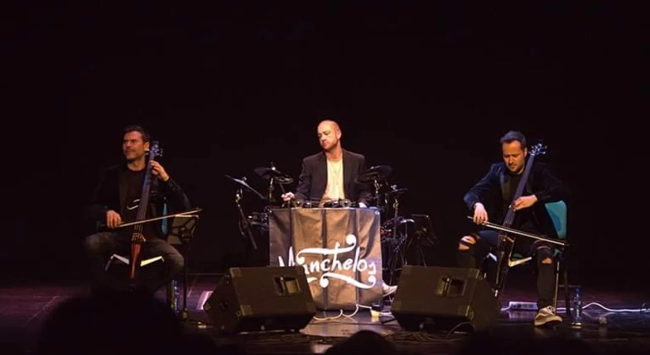 Aquellos maravillosos años, Manchelos